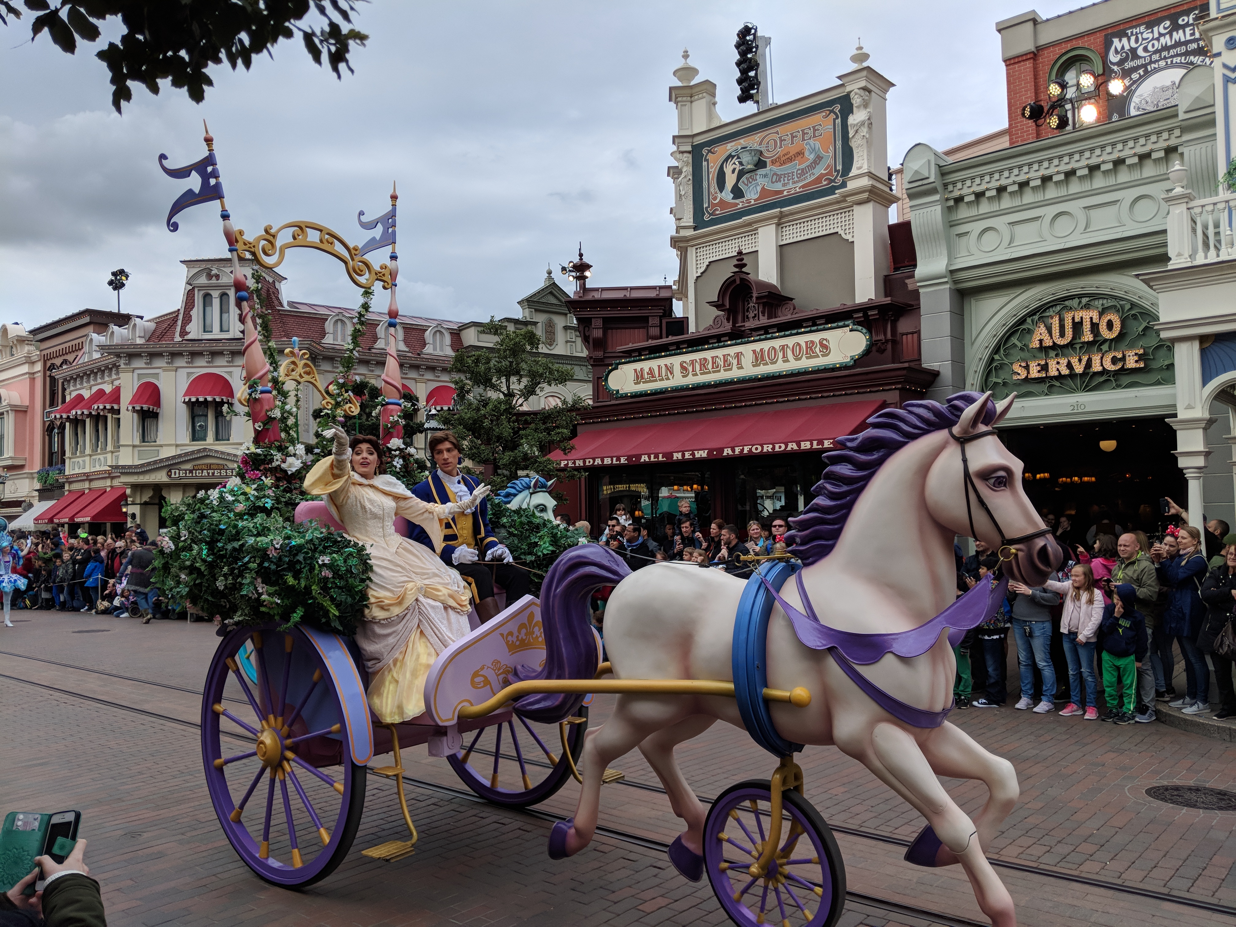 7 Things To Do At Disneyland Paris - Four Thousand Weeks
